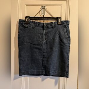 Women's Banana Republic denim mini skirt